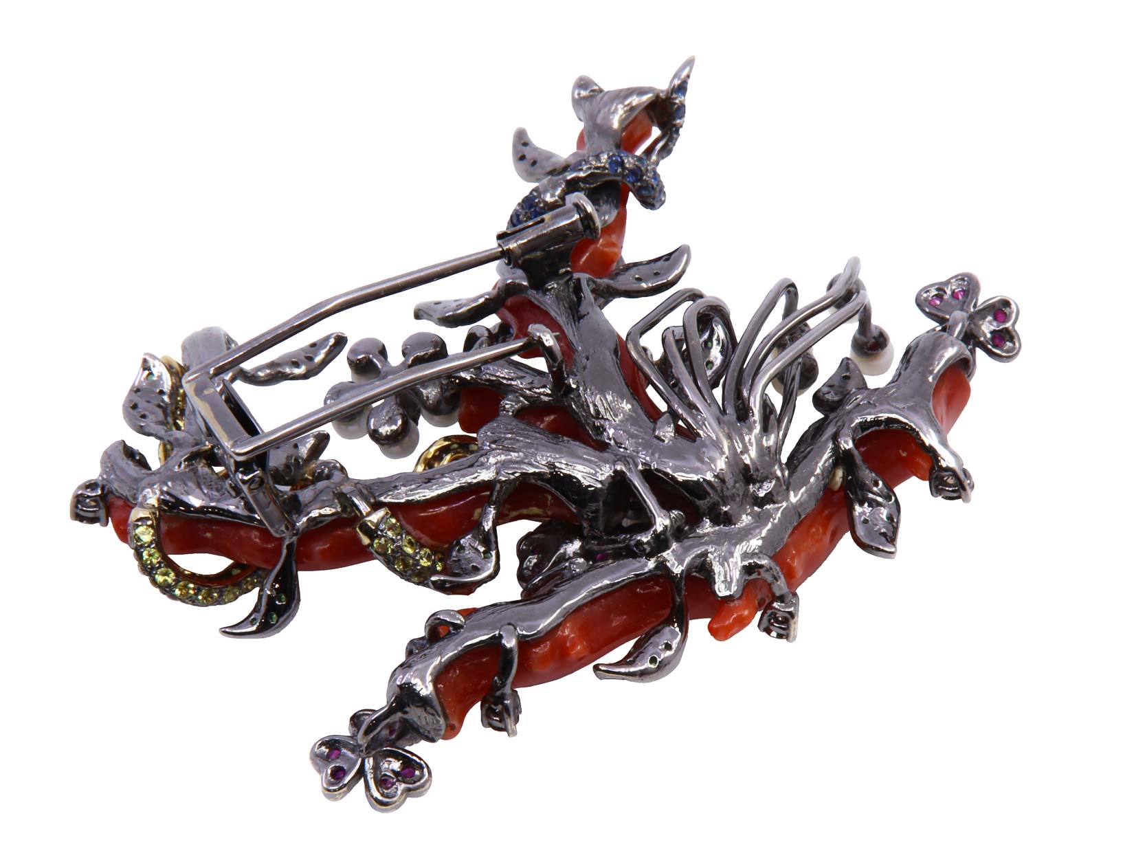 Spilla in oro brunito 18kt con corallo, serpenti, floreale, gr. 32,40 totali