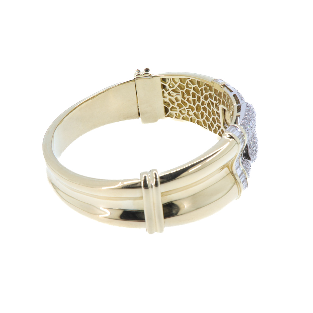 Bracciale in oro giallo 18kt. con pavet di Brillanti e Baguettes 