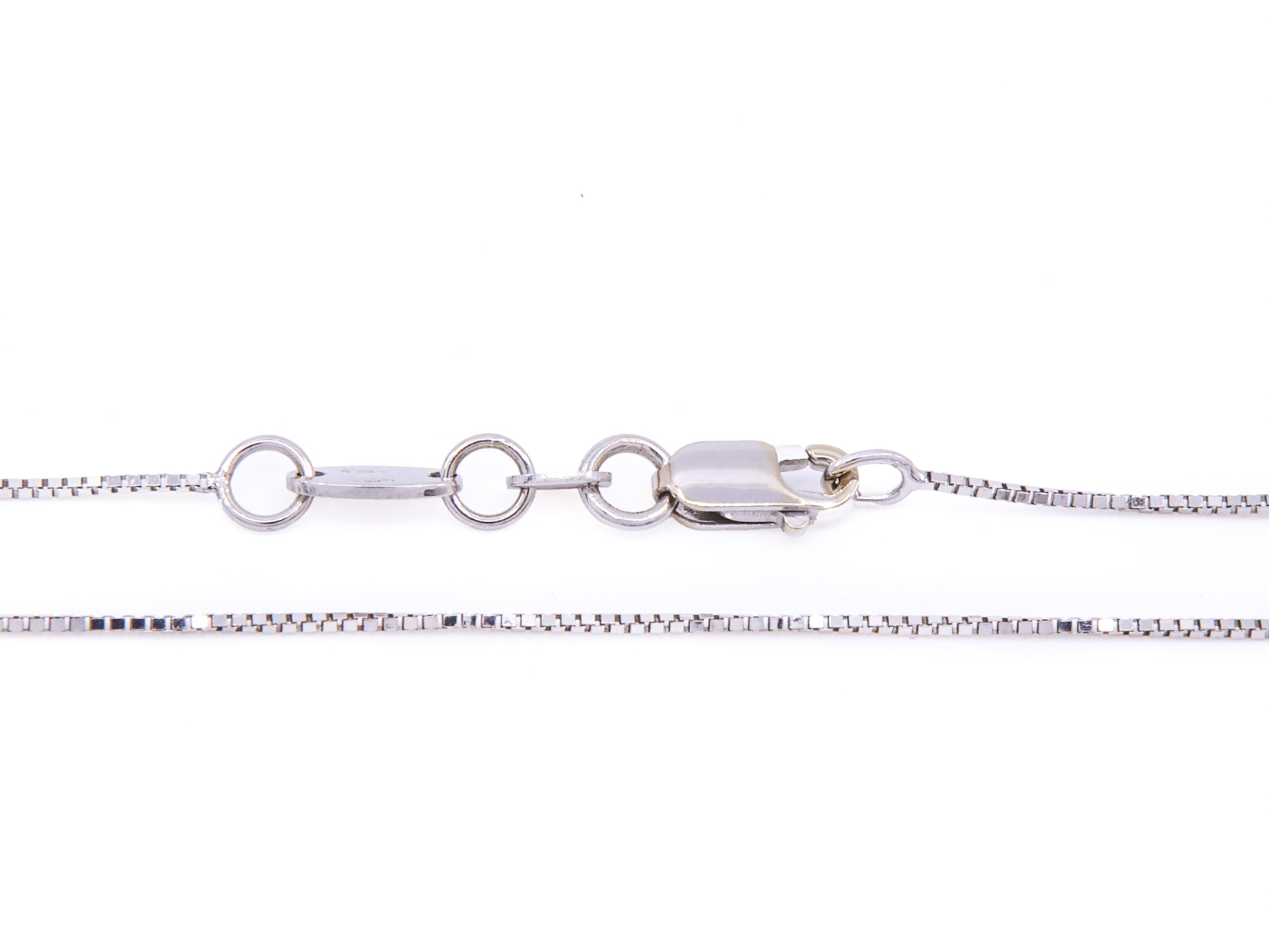 Collana Miluna in oro bianco 18 Kt. con ciondolo a forma di spirale  e brillanti