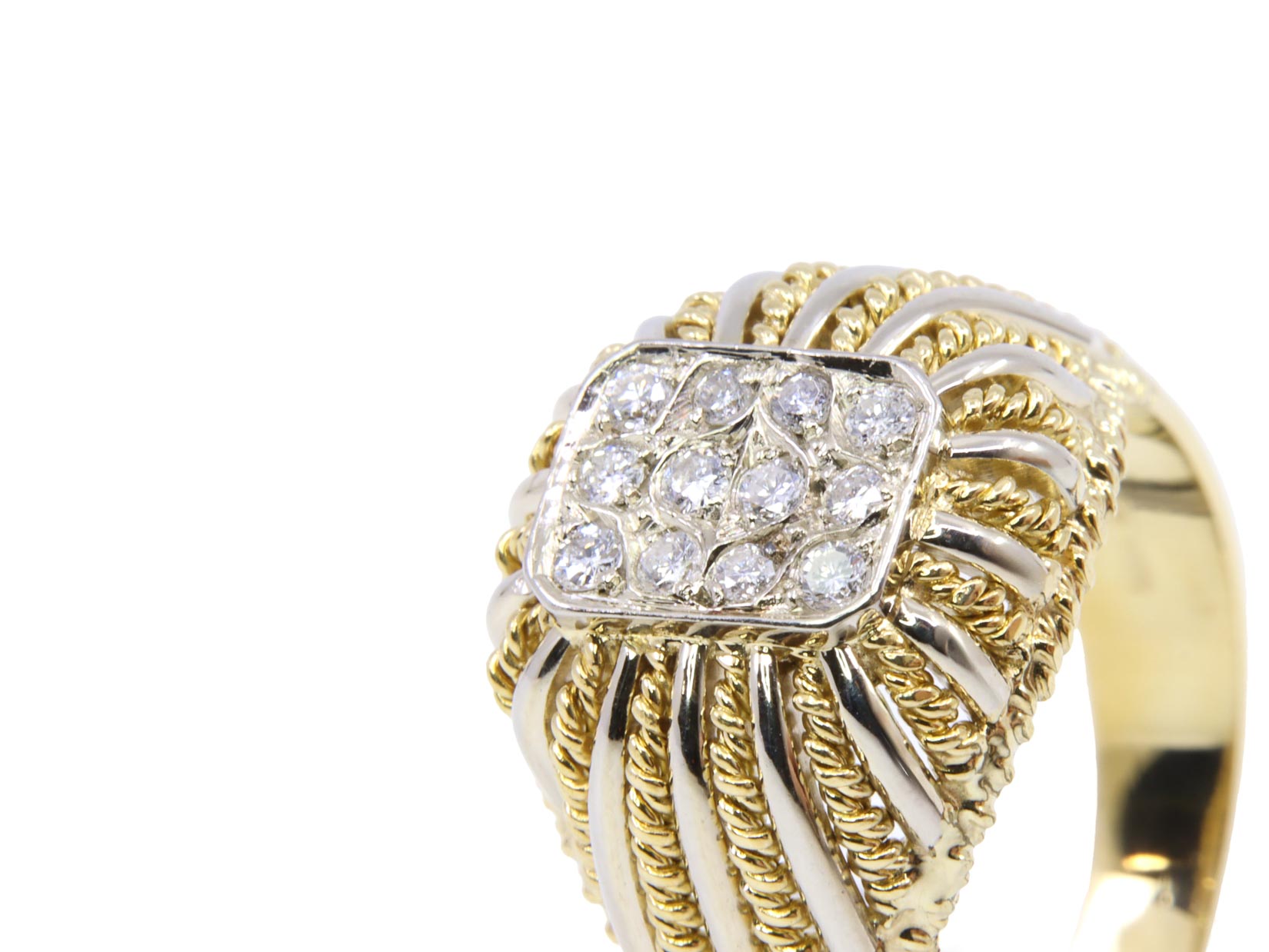 Lotto anello oro giallo 18kt con piccoli brillantiGr. 7,4 Ad euro 52,15 grammo