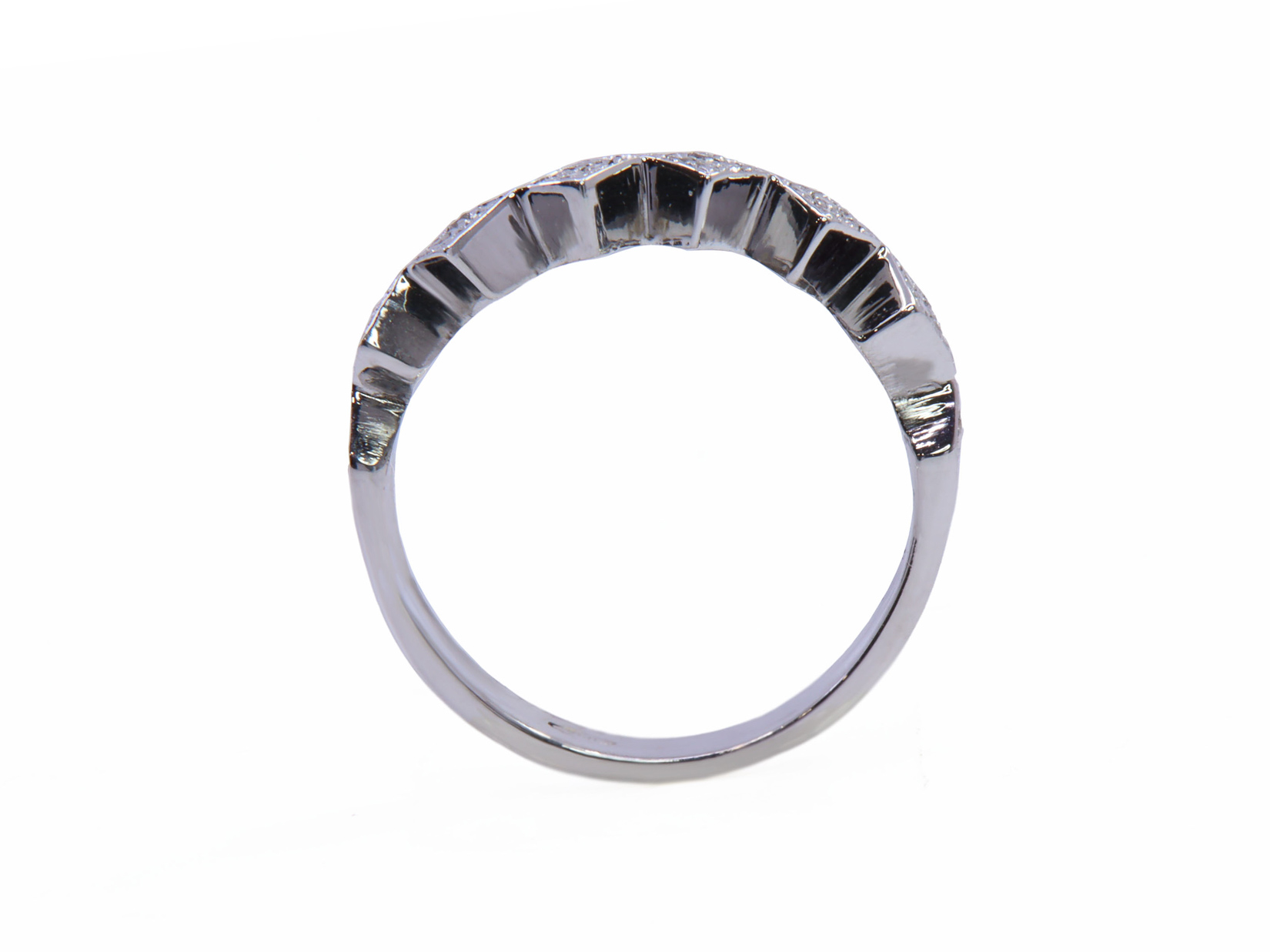 Anello - Brillanti 0,14ct. G-VS1 in oro 18kt. peso totale gr.4,00